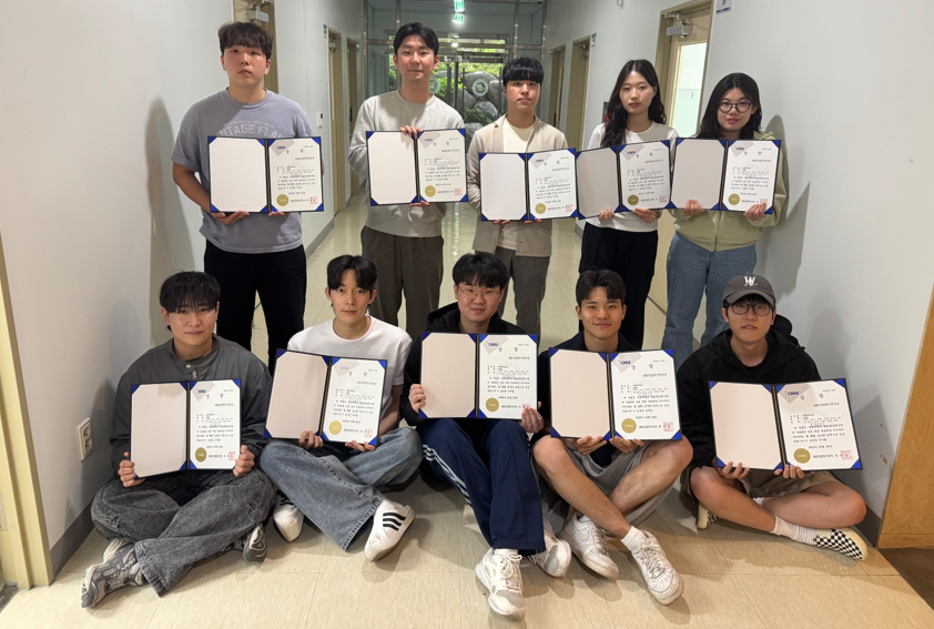 한림대학교 창업동아리 VIDA, AI와 LLM 기술로 환자 안전 관리 혁신, 강원 창업대회 대상(한림대학교 창업동아리 VIDA, AI와 LLM 기술로 환자 안전 관리 혁신, 강원 창업대회 대상.png)